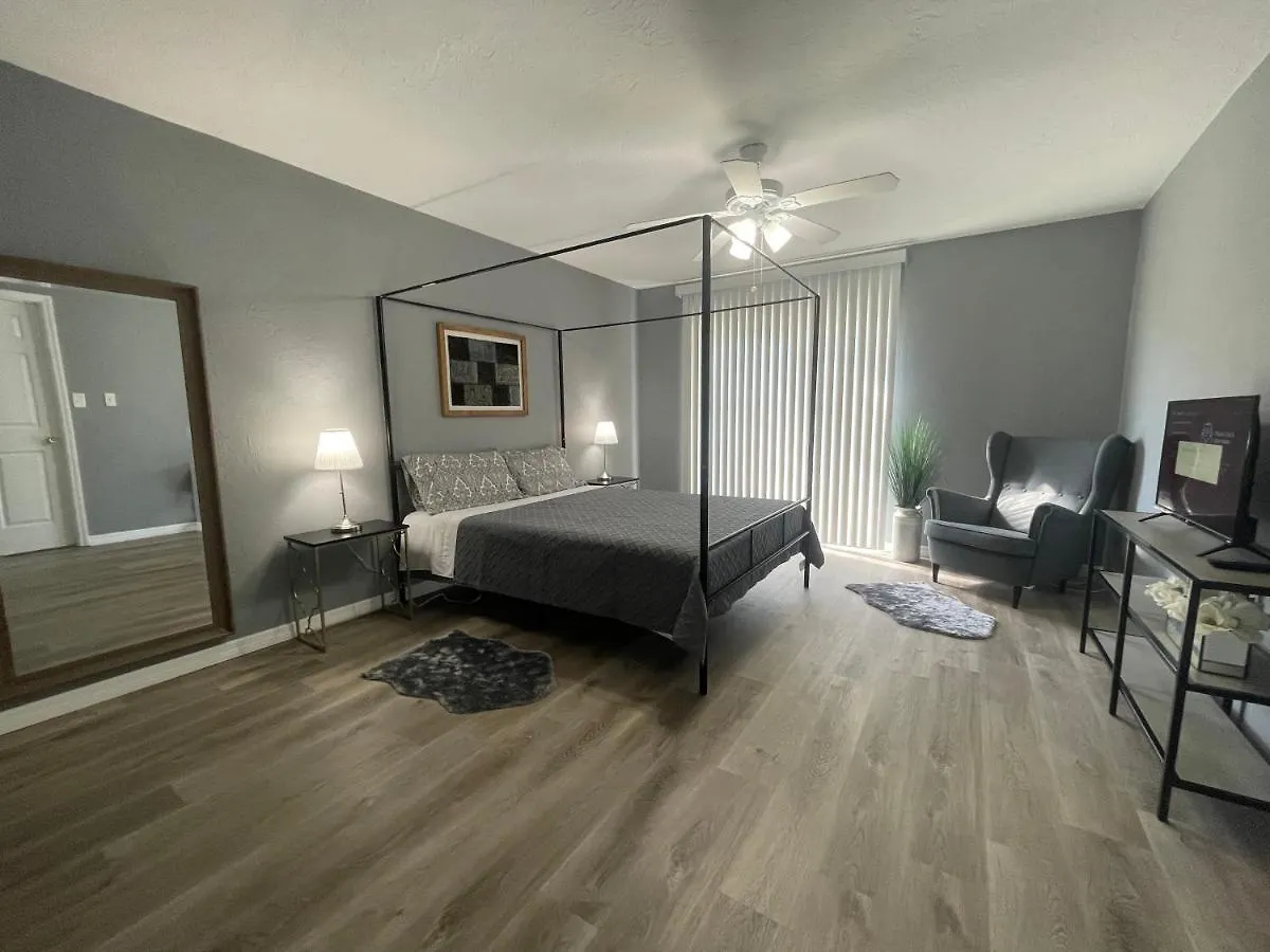 Downtown Sarasota House By Siesta Key, Golfing And Pinecraft Villa
