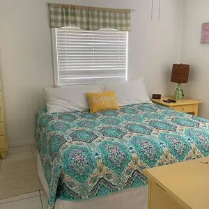  Apartment Lovely 1 Bedroom Unit Across From Lido Key